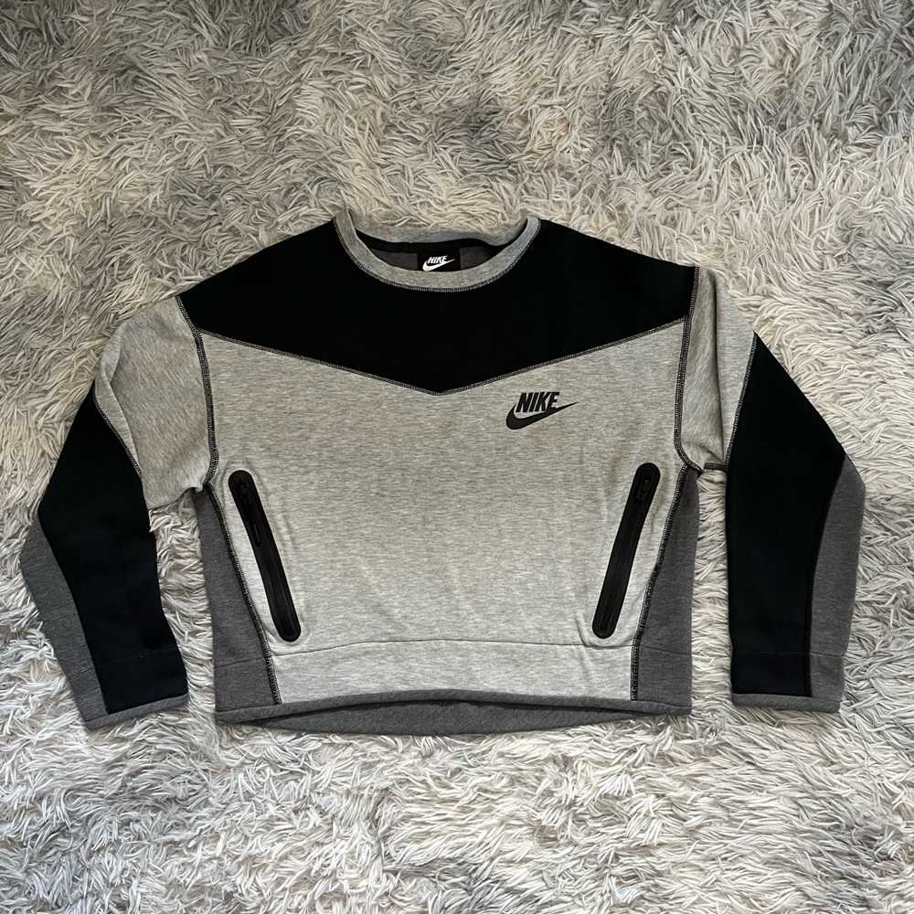 Nike Black and Gray Crewneck